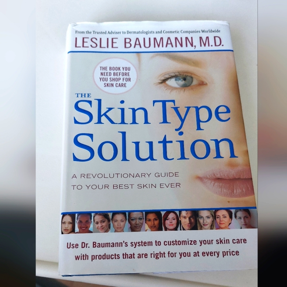 The Skin Type Solution by Leslie Baumann, M.D. - White and Blue Cover